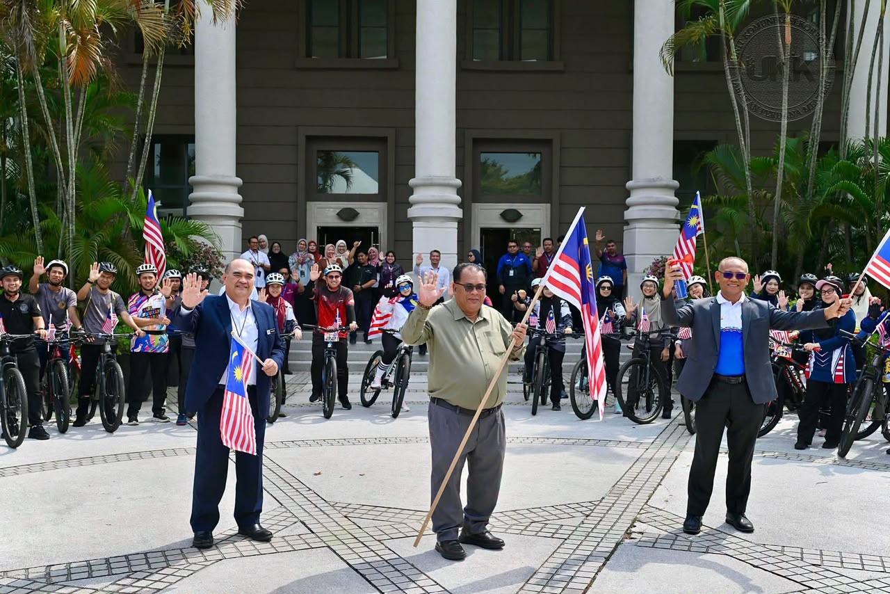 b42dd04a-574d-4156-a6f1-6fac02e21864
